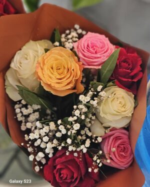 Bouquet de Fleurs 7 Roses Panaché